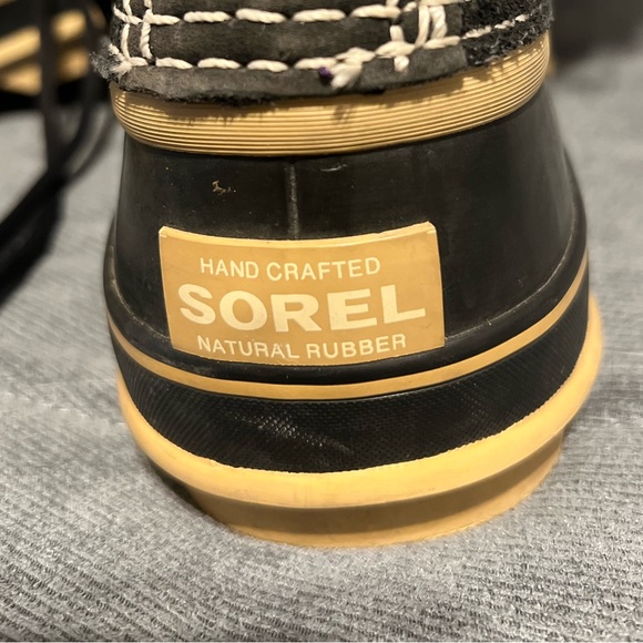 Sorel Black Fur-Lined Winter Boots - Picture 3 of 6